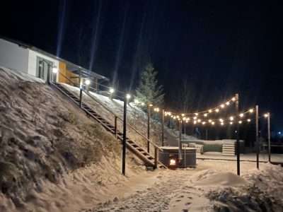Sky_hugs_cottage
