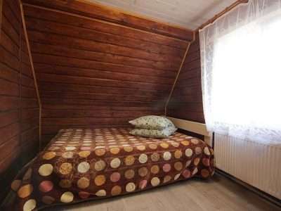 Котедж "Між річкою та горами"