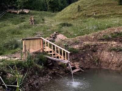 «Хата Довбуша»