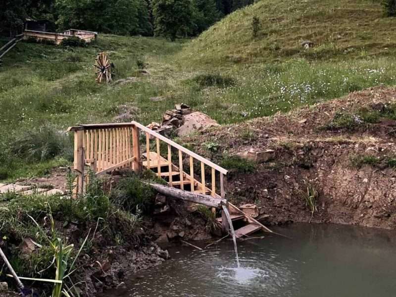 «Хата Довбуша»